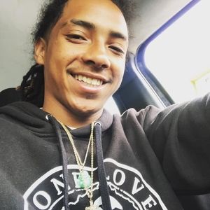 Meet your Posher, Zellybo